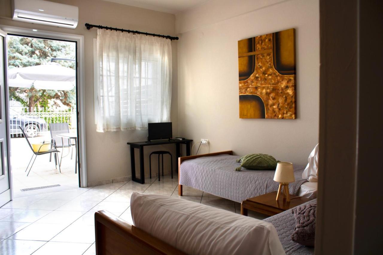Posidonia Resort No5 Vrasná Eksteriør bilde